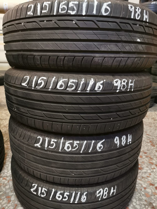 Neumático de ocasión 215/65 R16 98H con montaje y equilibrado incluido
